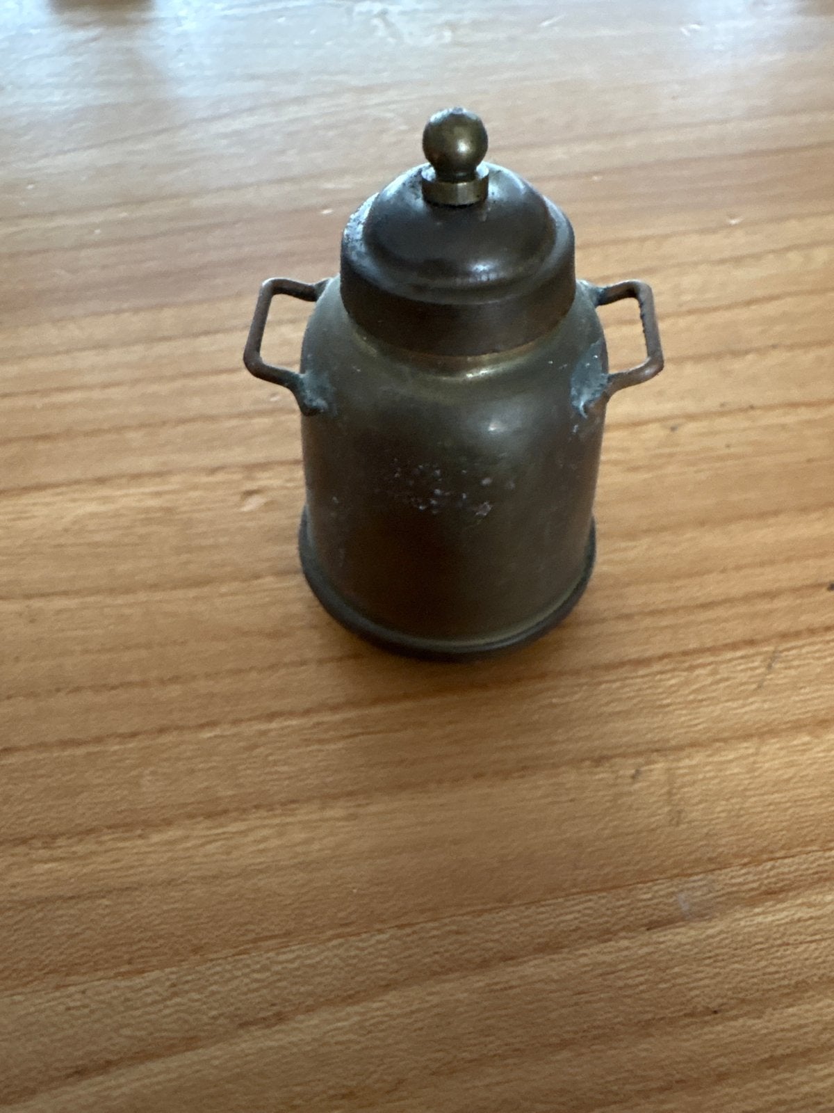 Antieke miniatuur melkbus van brons, Ophalen of Verzenden, Brons
