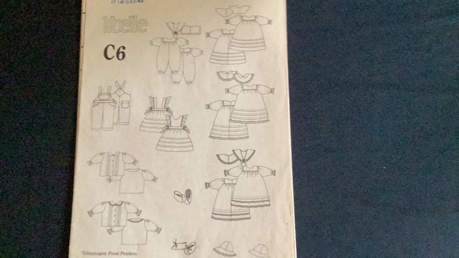 Patronenblad voor poppenkleertjes, Ophalen of Verzenden, Gebruikt