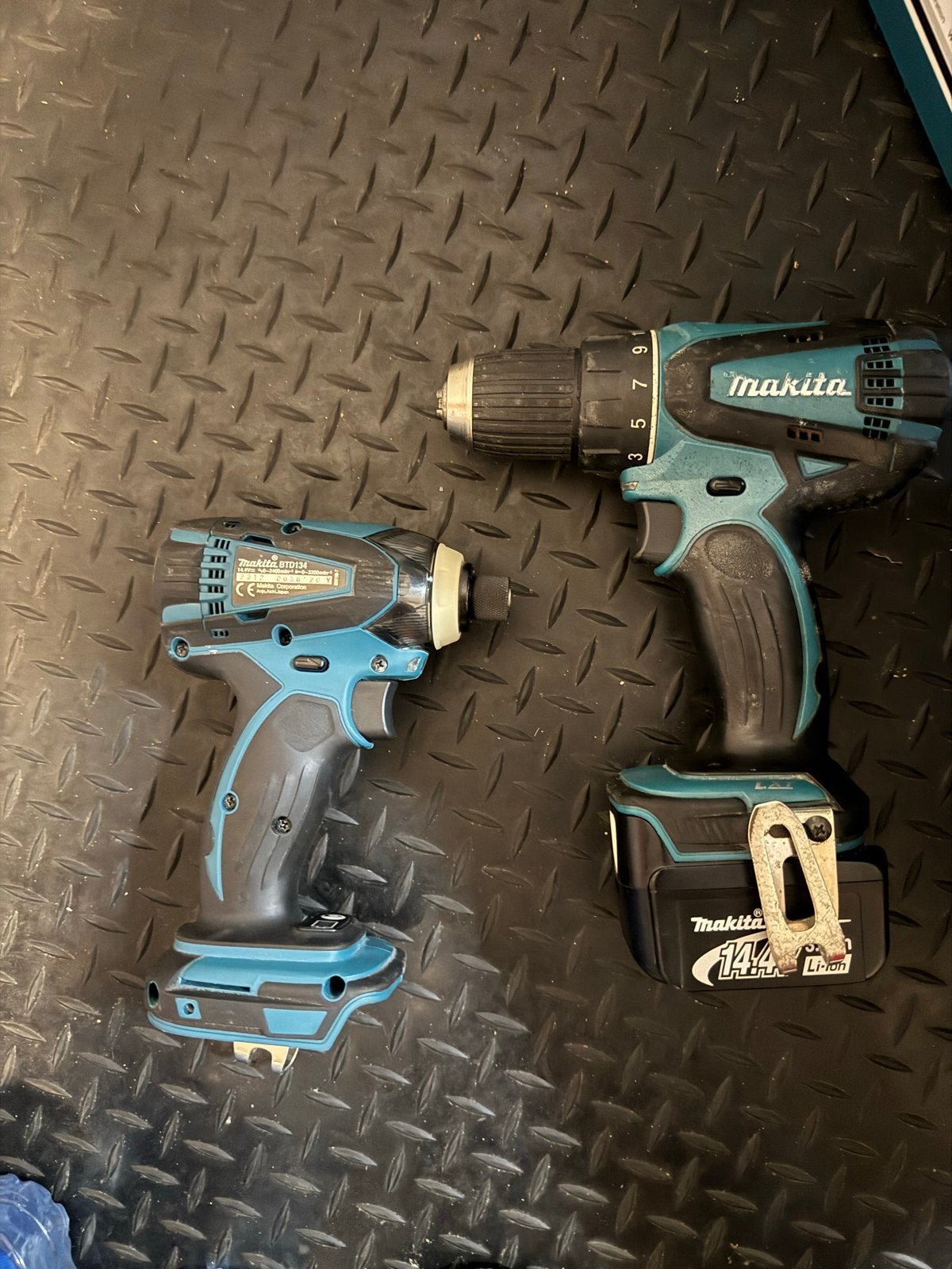 Makita BDF446 Boormachine & BTD134 Slagmoersleutel met lader, Gebruikt, Variabele snelheid, Minder dan 400 watt, Ophalen