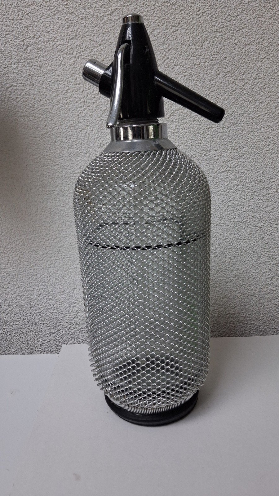 Vintage Sifonsoda Fles met Metalen Gaas, Huis en Inrichting, Ophalen of Verzenden