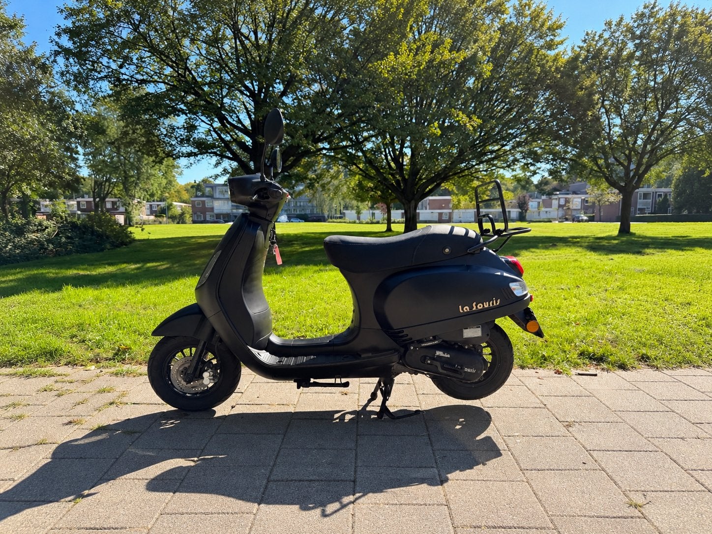 La Souris Sourini S - Vespa Look | Geel kenteken | 6925 KM, Ophalen, Maximaal 45 km/u, Vespa S, Zo goed als nieuw