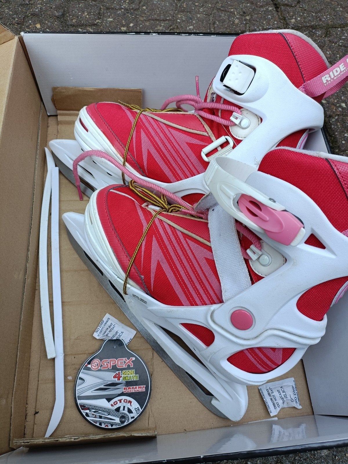 Schaatsen 30/37, Ophalen of Verzenden, Zo goed als nieuw, Kunstschaatsen, Overige merken