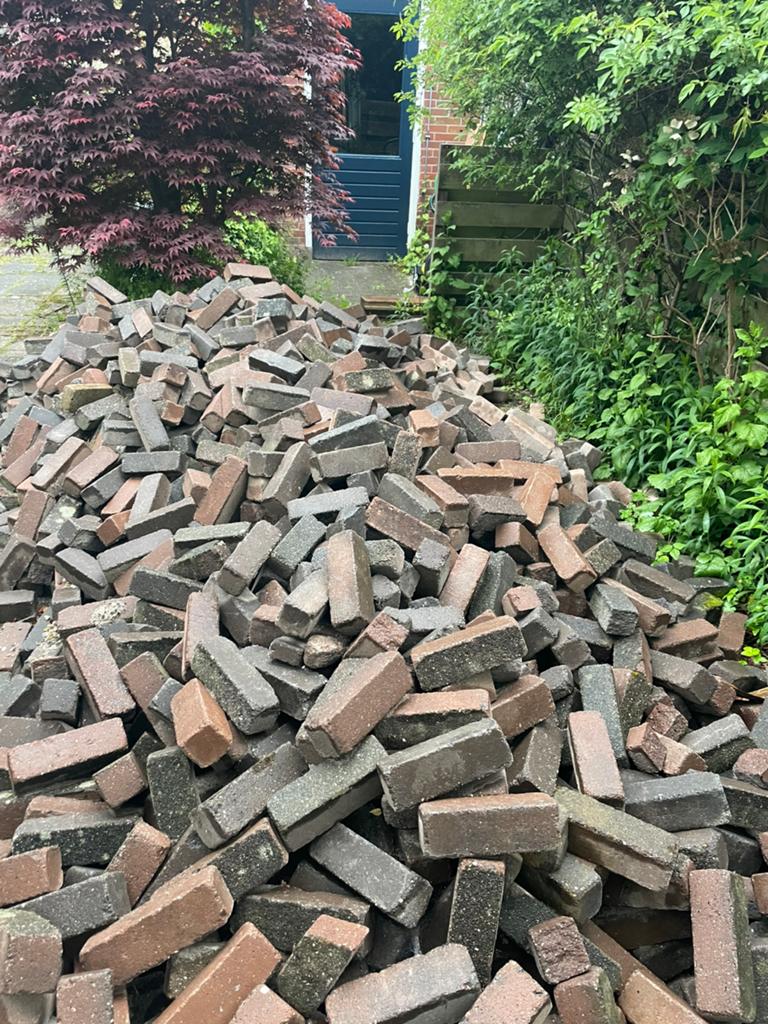 Bestrating - gratis af te halen, Ophalen, Gebruikt, Beton, Klinkers
