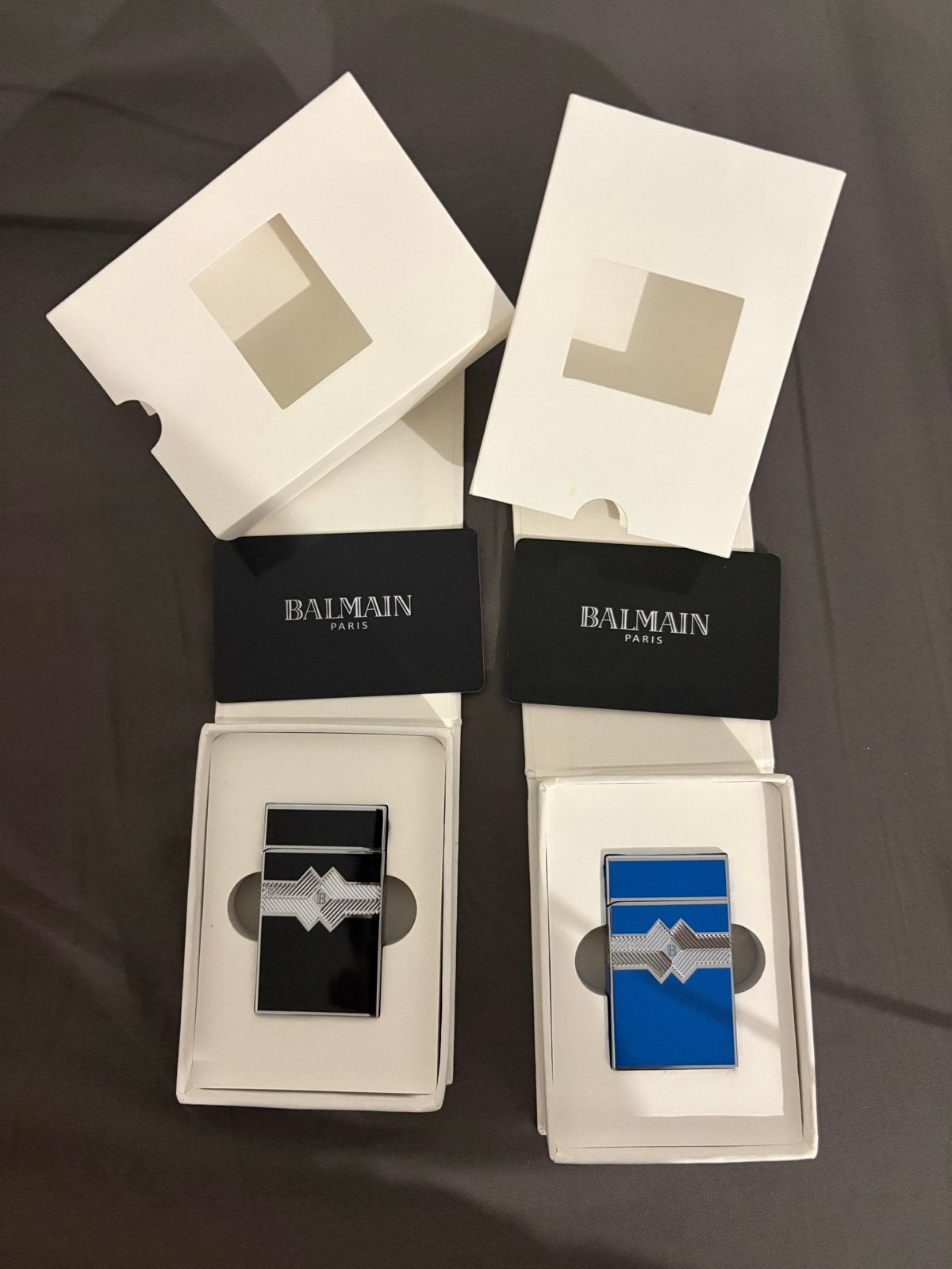 Balmain Aanstekers Origineel met Pasje - Zwart en Blauw, Verzamelen, Ophalen of Verzenden, Nieuw, Aansteker