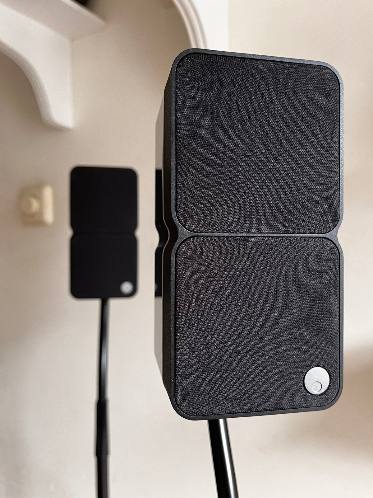 Nette Cambridge Audio Minx Min 22 op stands