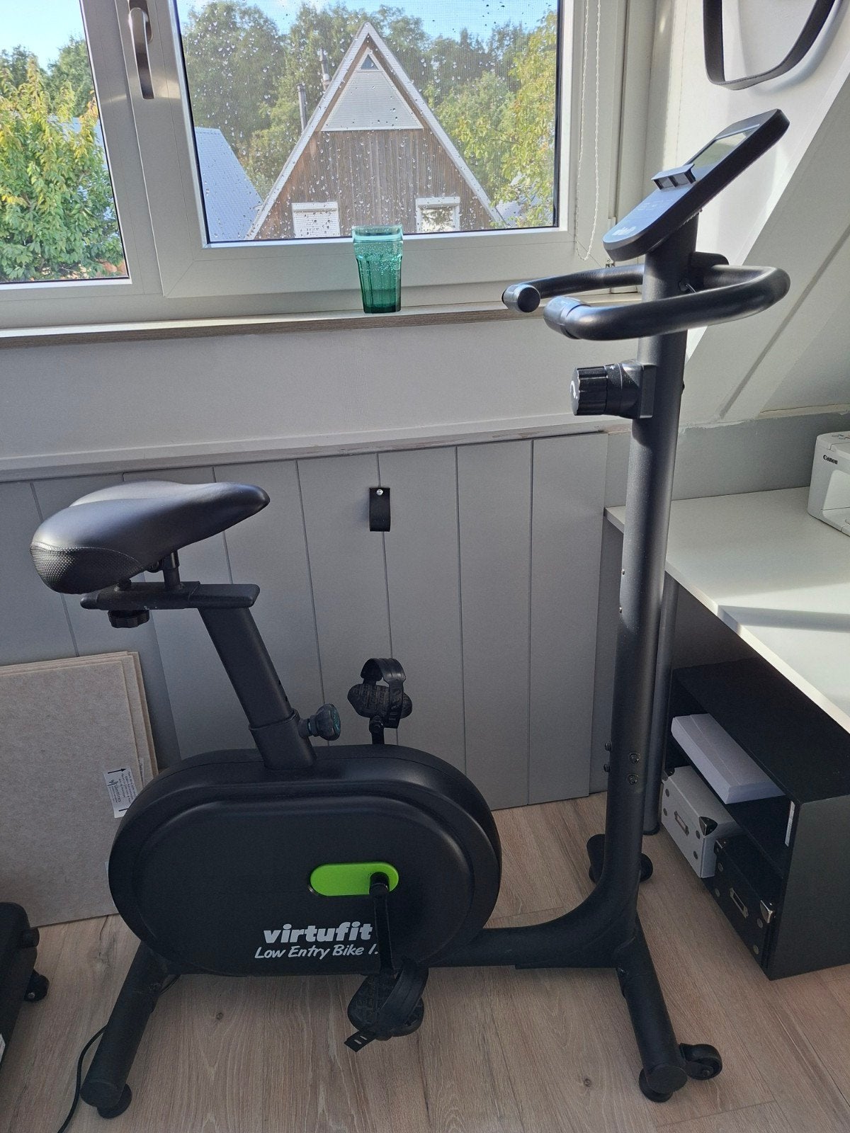 Virtufit Low Entry 1.1 Hometrainer - Zo goed als nieuw, Ophalen, Zo goed als nieuw, Metaal, Benen