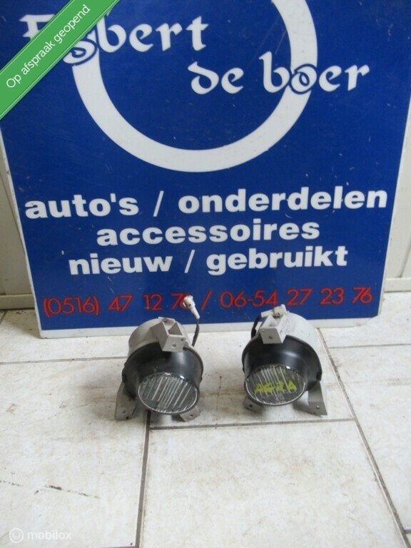 Verstraler mistlamp bermlamp in voorbumper Agila A, '00-'06, Gebruikt, Opel, Ophalen of Verzenden, Opel