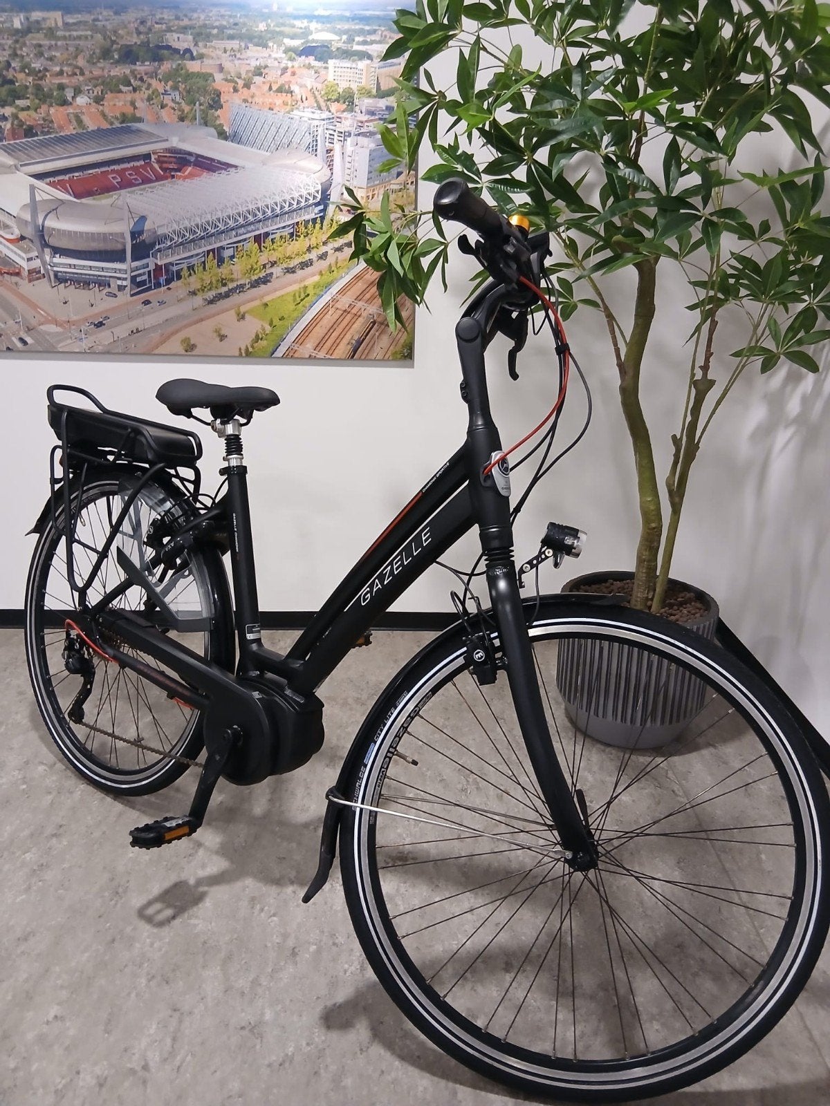 Gazelle Chamonix T10 elektrische damesfiets goede staat !, 47 tot 50 cm, Ophalen, Zo goed als nieuw, Gazelle