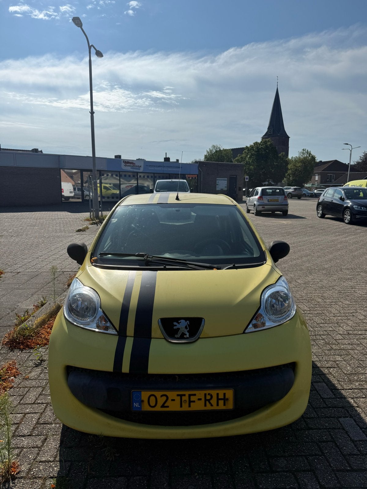 Peugeot 107 1.0 12V 5DR 2006 Geel, Auto's, Voorwielaandrijving, 4 stoelen, 68 pk, Handgeschakeld