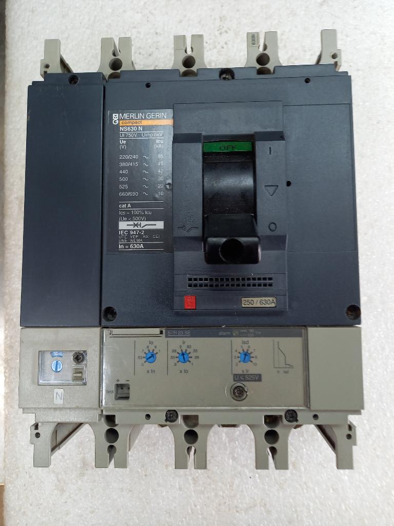 Circuit Breaker      ( hoofdschakelaar), Ophalen of Verzenden, Nieuw