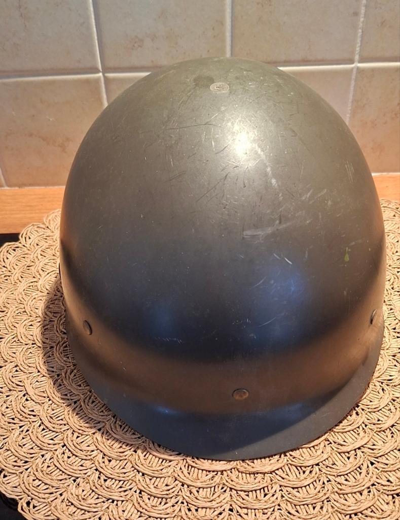 Legerhelm - Groen, Verzamelen, Militaria | Algemeen, Ophalen of Verzenden, Landmacht, Overige gebieden, Helm of Baret