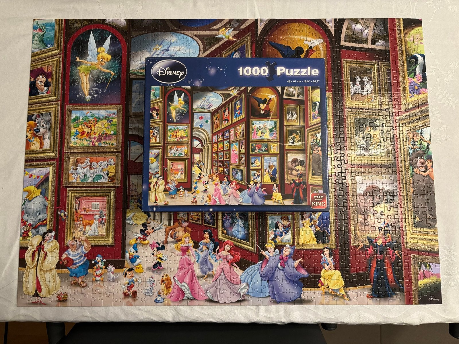 King Disney 1000 stukjes Museum puzzel - Disney Gallery!, Ophalen of Verzenden, 500 t/m 1500 stukjes, Zo goed als nieuw, Legpuzzel