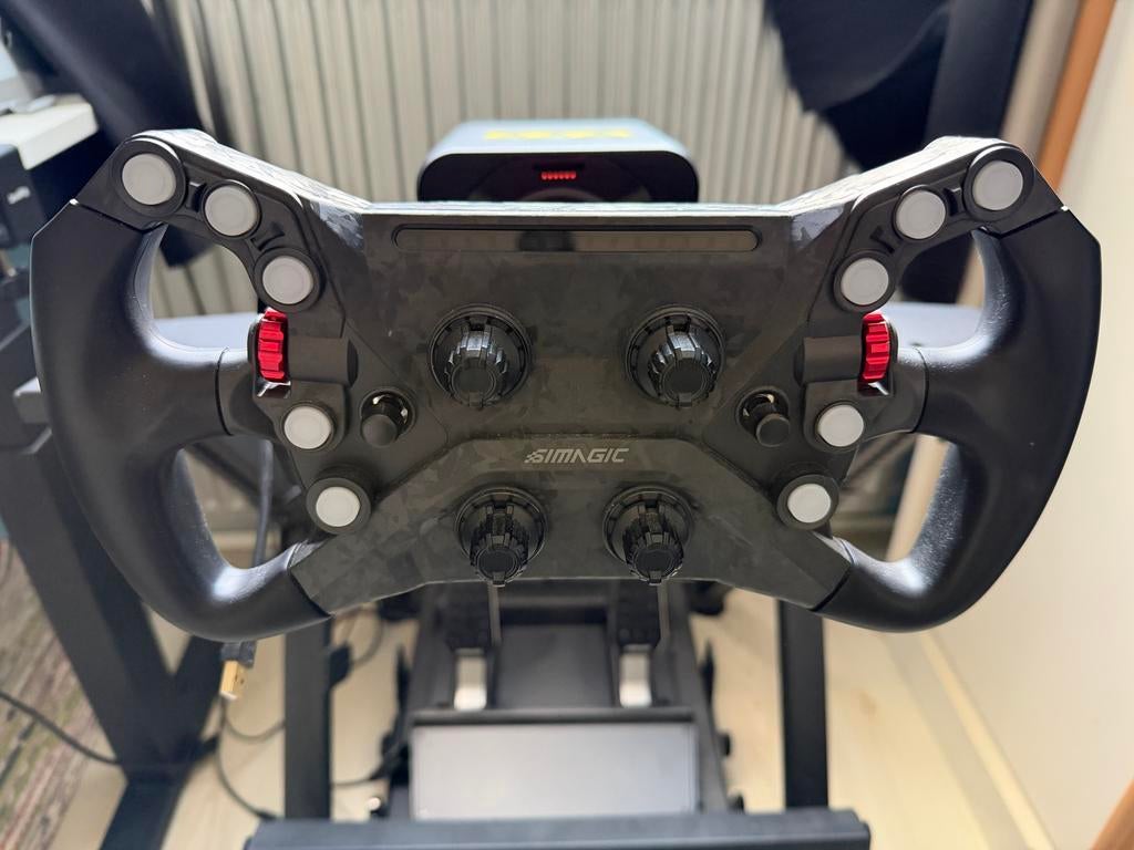 Complete Simagic sim racing set - Alpha EVO Sport 9nm, Spelcomputers en Games, Ophalen, Online, 1 speler, Zo goed als nieuw