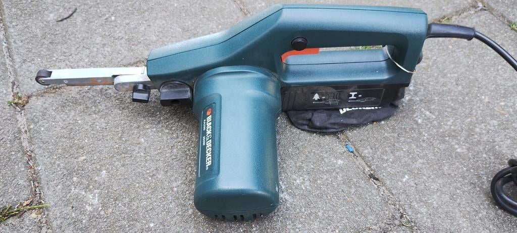 Black & Decker KA290 350W Bandschuurmachine, Verzenden, Gebruikt, Minder dan 600 watt, Bandschuurmachine