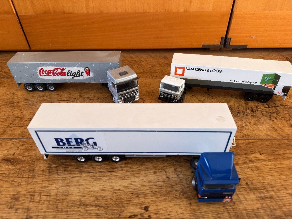 3 Originele DAF Trucks 'VAN GEND & LOOS, Coca Cola Light', Hobby en Vrije tijd, Modelauto's | 1:43, Ophalen of Verzenden, Zo goed als nieuw