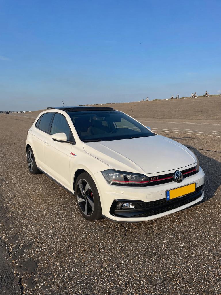 Volkswagen Polo GTI 2020 Wit Panorama dak + Winterset 200PK, Auto's, Stof, Zwart, Wit, Particulier