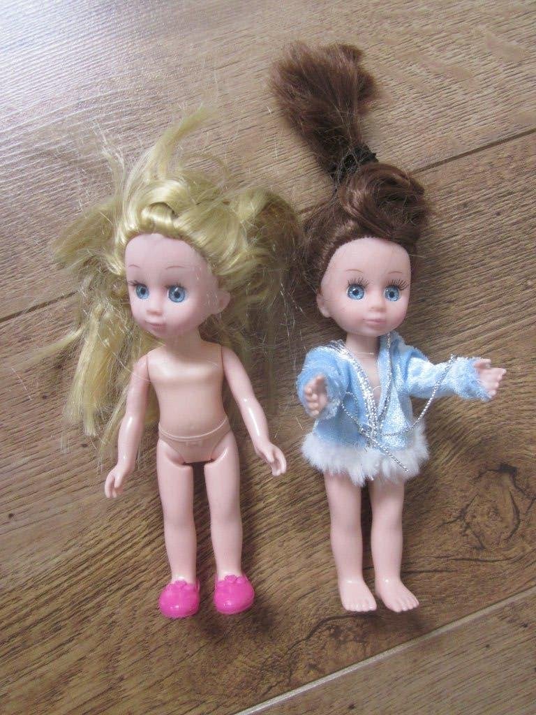 2 x ALS "Barbie poppen"1x blond en 1x bruin haar + wimpers, Ophalen of Verzenden, Zo goed als nieuw, Barbie