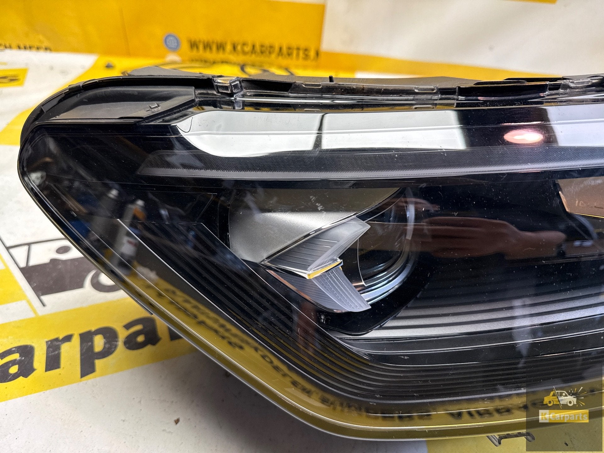 Lamp VW Tiguan 571 CT1 LED Matrix koplamp rechts 571941114, Gebruikt, Volkswagen, Volkswagen AG, Berliner Ring 2
38440  Wolfsburg, DE