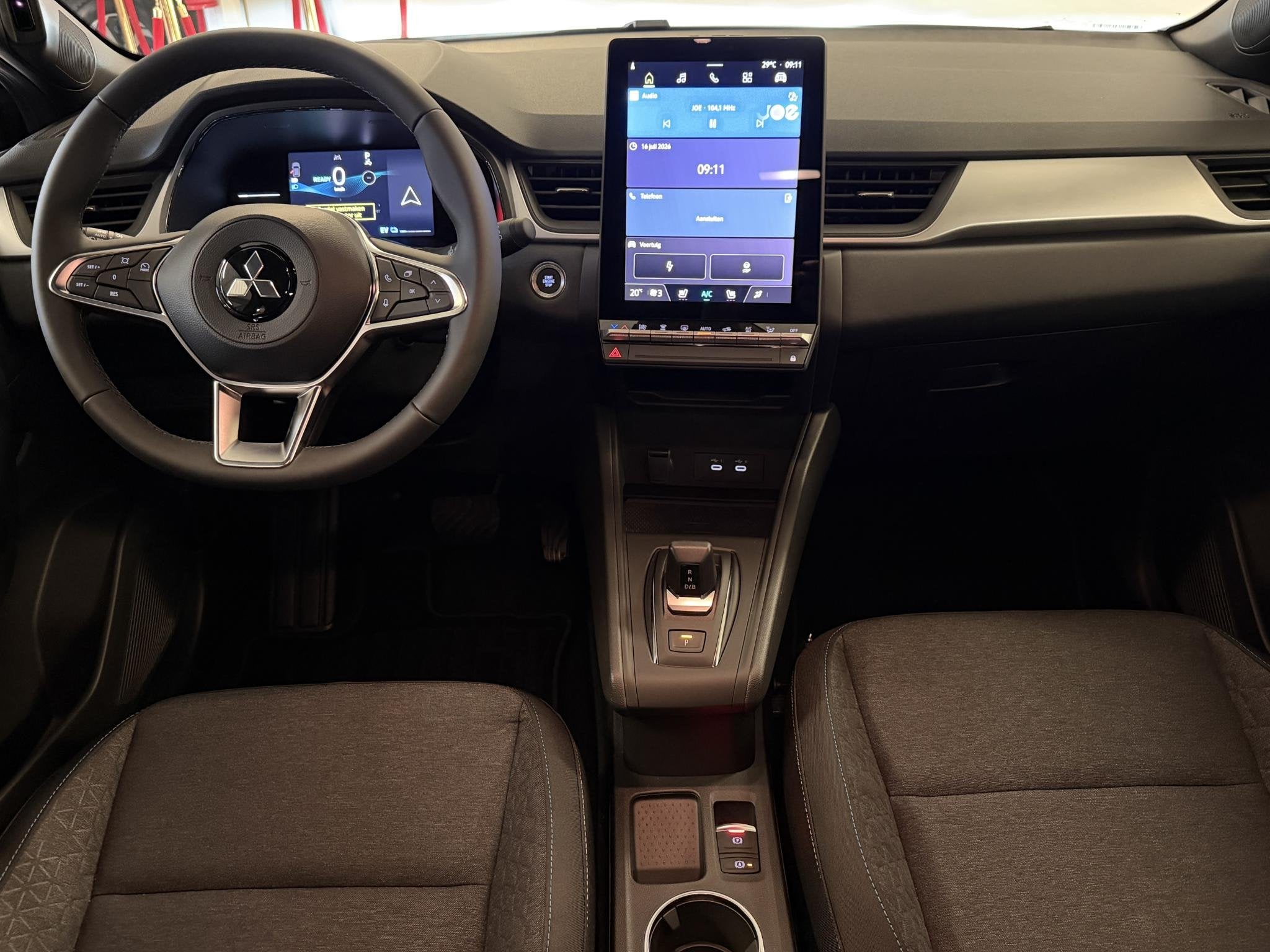 Mitsubishi ASX 1.8 HEV 160 AT Black Edition | DEMO | Lichtme, Stof, 4 cilinders, Met garantie (alle), Origineel Nederlands
