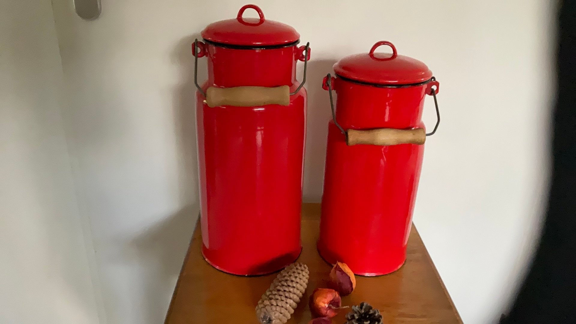 Set van 2 rode melkbussen - Vintage, 33 cm en 35 cm hoog, Ophalen of Verzenden