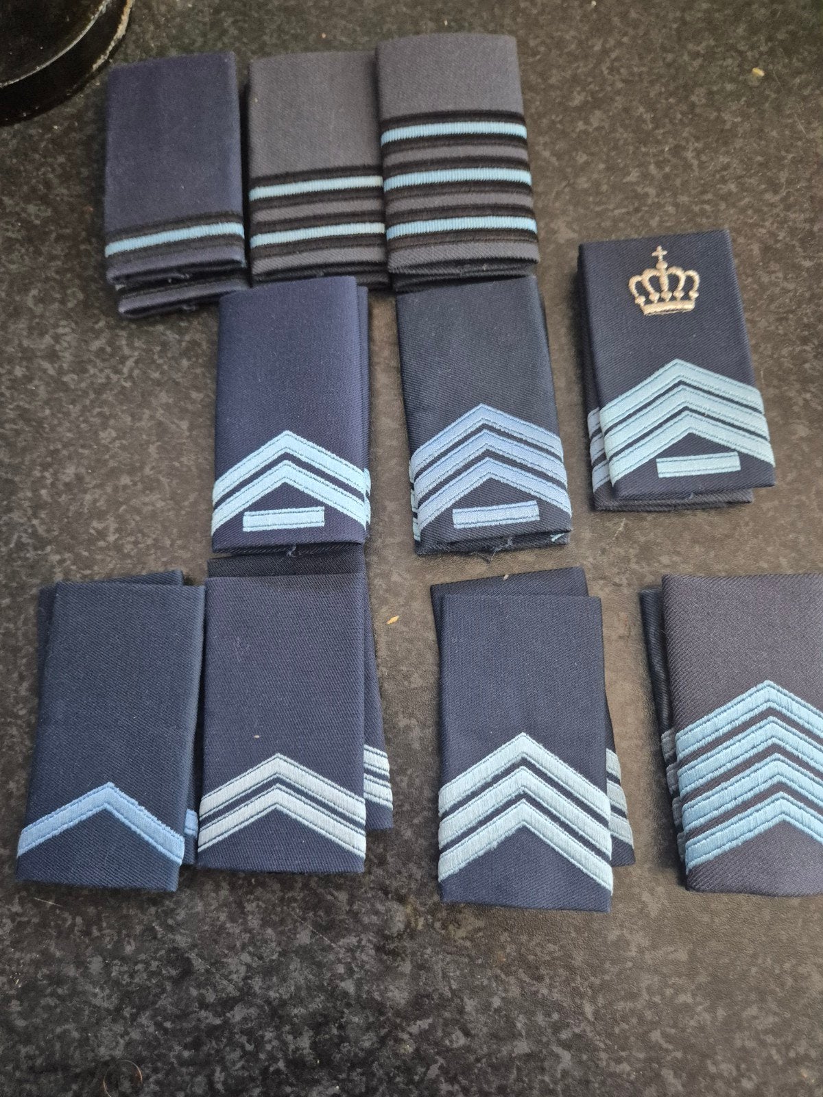 Een partij van 11 setjes luchtmacht embleems, Ophalen of Verzenden, Luchtmacht, Nederland, Embleem of Badge