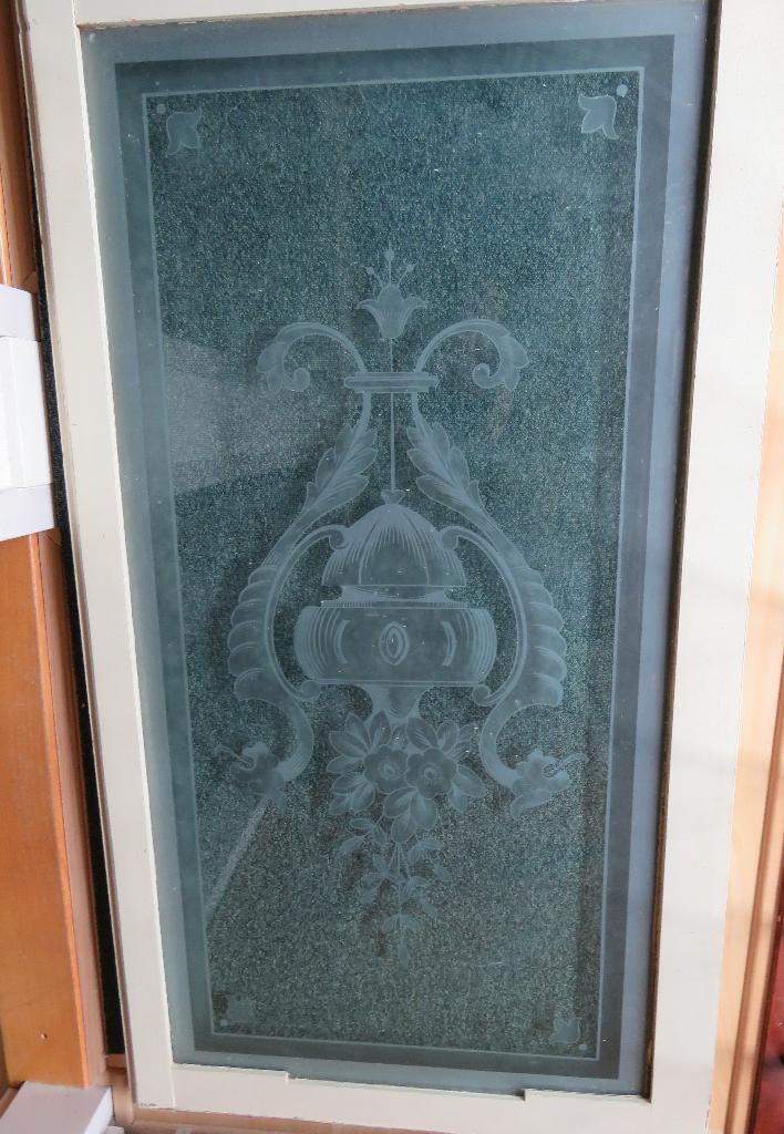 Glasplaat met gegraveerd figuur., Doe-het-zelf en Verbouw, Glas en Ramen, Ophalen, Gebruikt, Minder dan 80 cm, 160 cm of meer