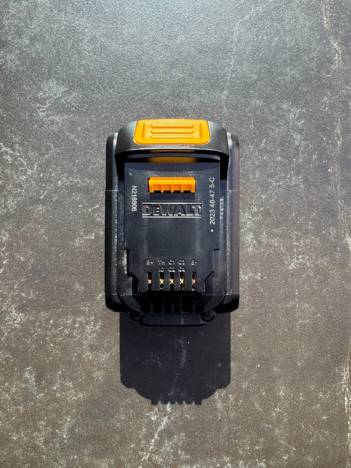 DeWalt DCB182 XR 18V 4.0Ah Li-Ion Accu, Verzenden, Zo goed als nieuw