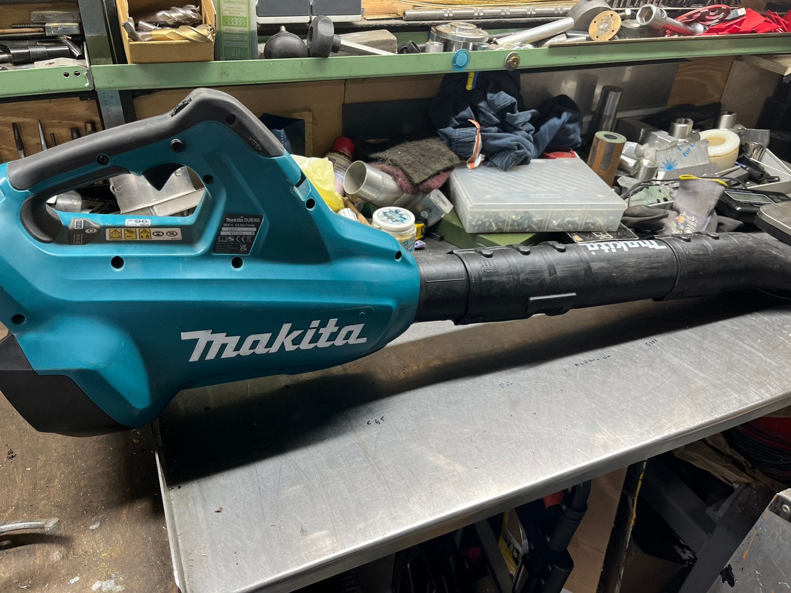 Te koop makita DUB 362, Ophalen of Verzenden, Zo goed als nieuw, Elektrisch