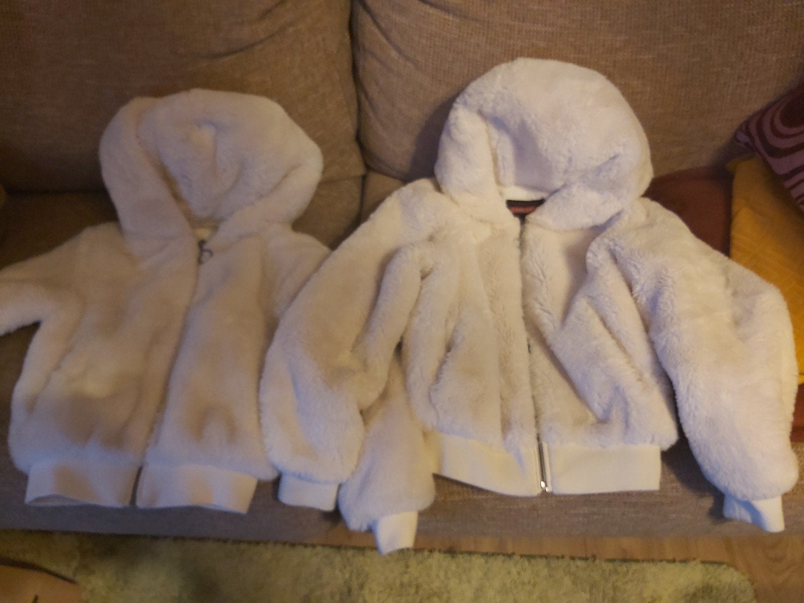 Witte pluizige jas met capuchon, Wit, Ophalen of Verzenden, Zo goed als nieuw, Coolcat