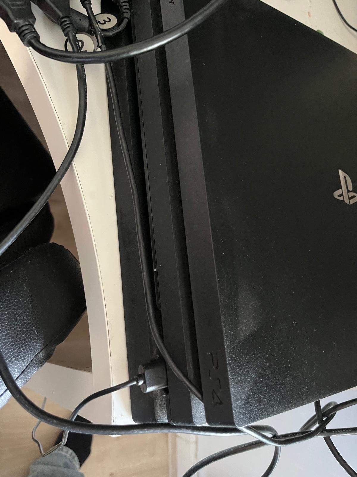 PlayStation 4 Pro 1TB met PSVR, Camera en Controllers, Gebruikt, Ophalen of Verzenden, 1 TB, Pro