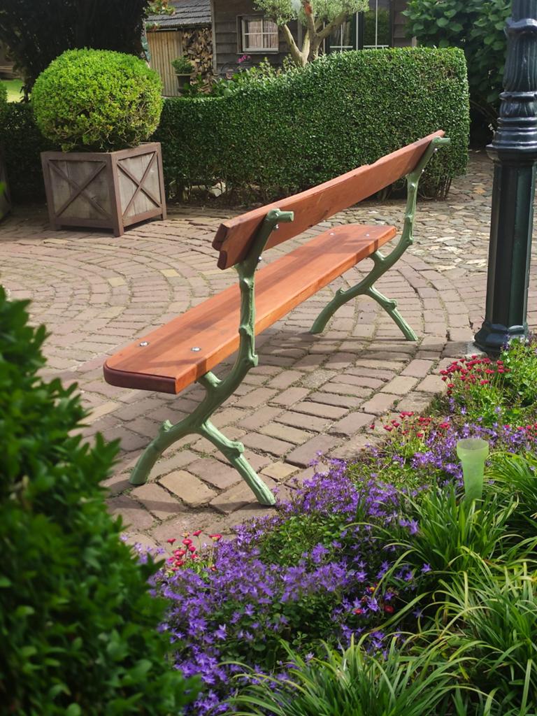 Tuinbank, Ophalen