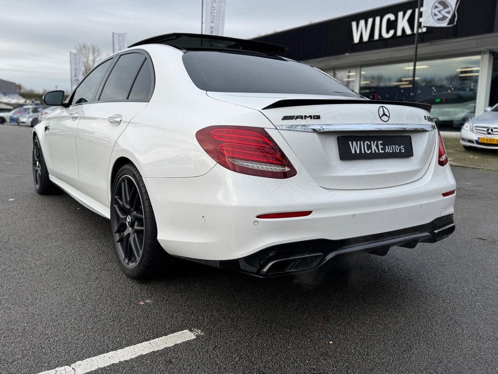 Mercedes-Benz E-klasse AMG 63 S 4MATIC Softclose Panorama 36, Auto's, Mercedes-Benz, Automaat, Gebruikt, Wit, Leder
