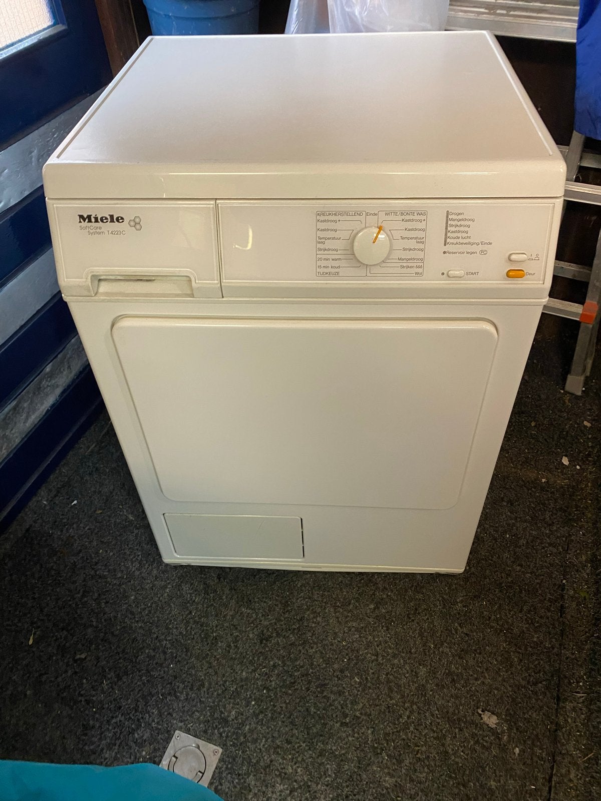 Miele SoftCare System T4223C Condensdroger 8 kg, 6 tot 8 kg, Gebruikt, Ophalen of Verzenden, Voorlader