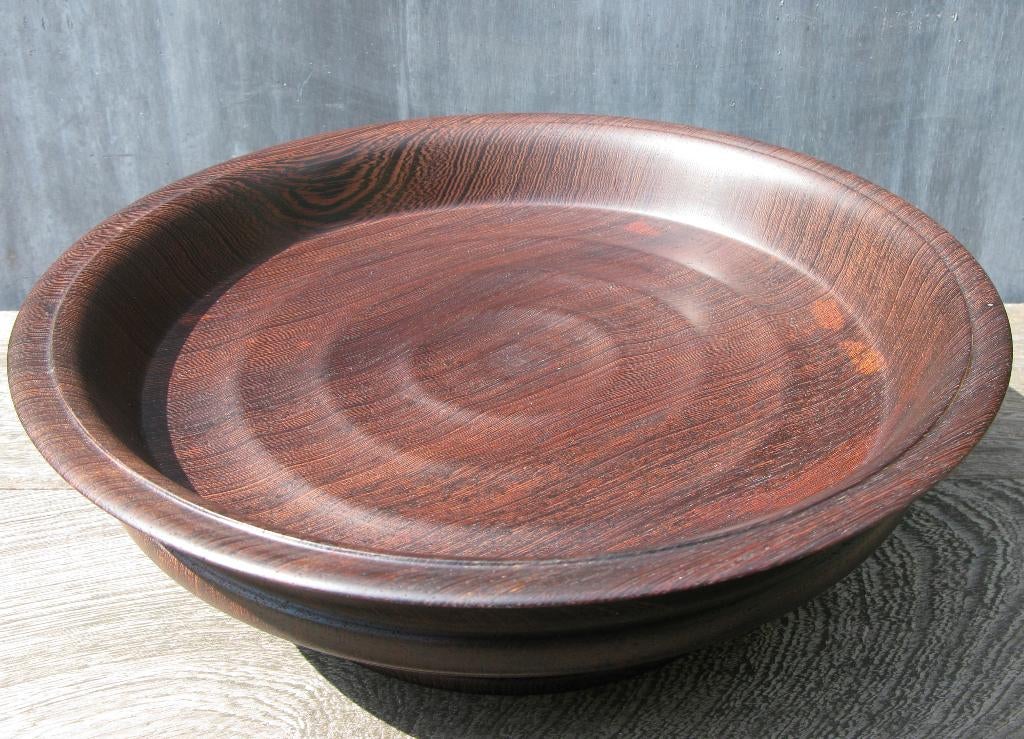 MID-CENTURY SCHAAL OP VOET MASSIEF WENGE JAREN '60., Ophalen of Verzenden