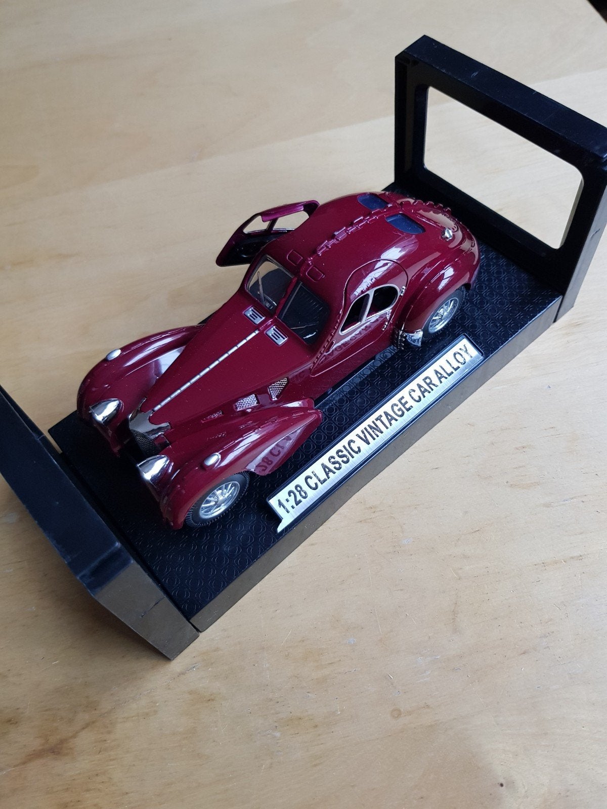 schaalmodel van een Bugatti atlantic., Verzenden, Zo goed als nieuw, Auto