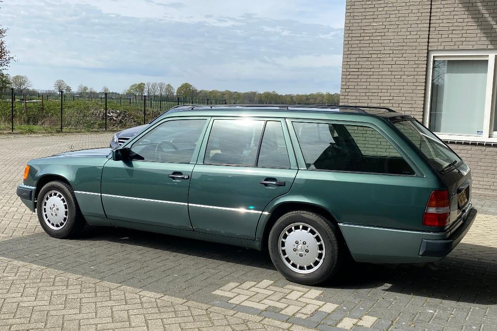 Mercedes-Benz E klasse W124 -  230 TE Combi - 1991, Auto's, Mercedes-Benz, Particulier, 200-Serie, Benzine, Stationwagon, Handgeschakeld