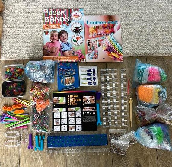 Loom armbandjes maken set, zeer uitgebreid, Ophalen, Zo goed als nieuw, Gereedschap of Toebehoren