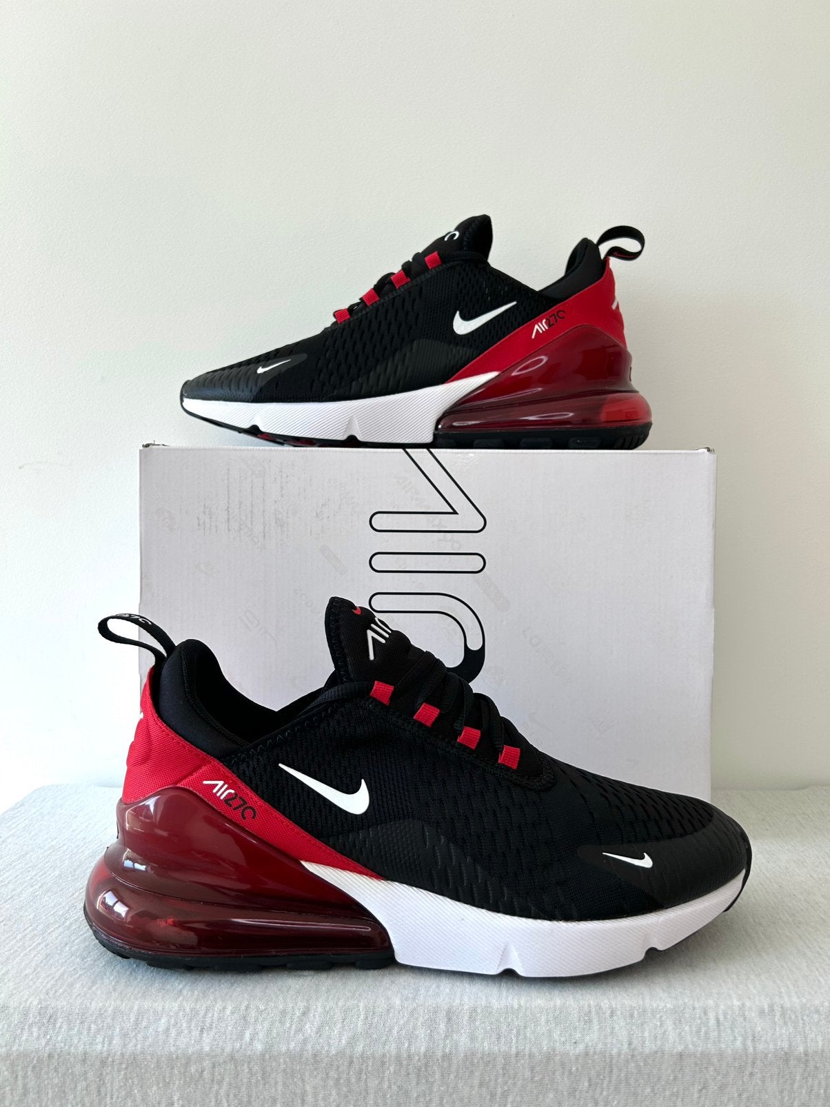 Nike Air Max 270 Bred (EU 44), Zwart, Nike, Nieuw, Ophalen of Verzenden