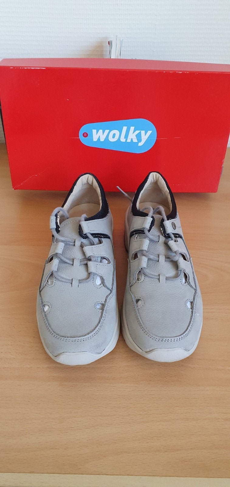 wolky dames schoenen maat 37 40 euro Ophalen, Ophalen, Zo goed als nieuw, Beige, Sneakers of Gympen