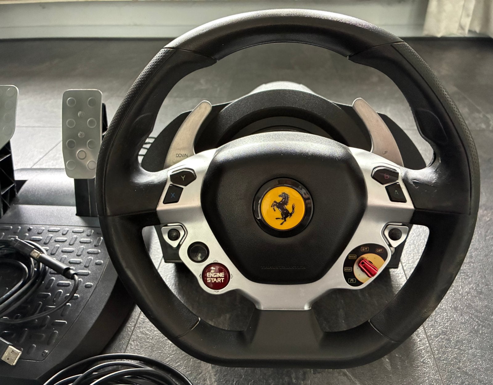 Thrustmaster TX Racing Wheel Ferrari 458 Italia Edition, Ophalen of Verzenden, Zo goed als nieuw, Stuur of Pedalen