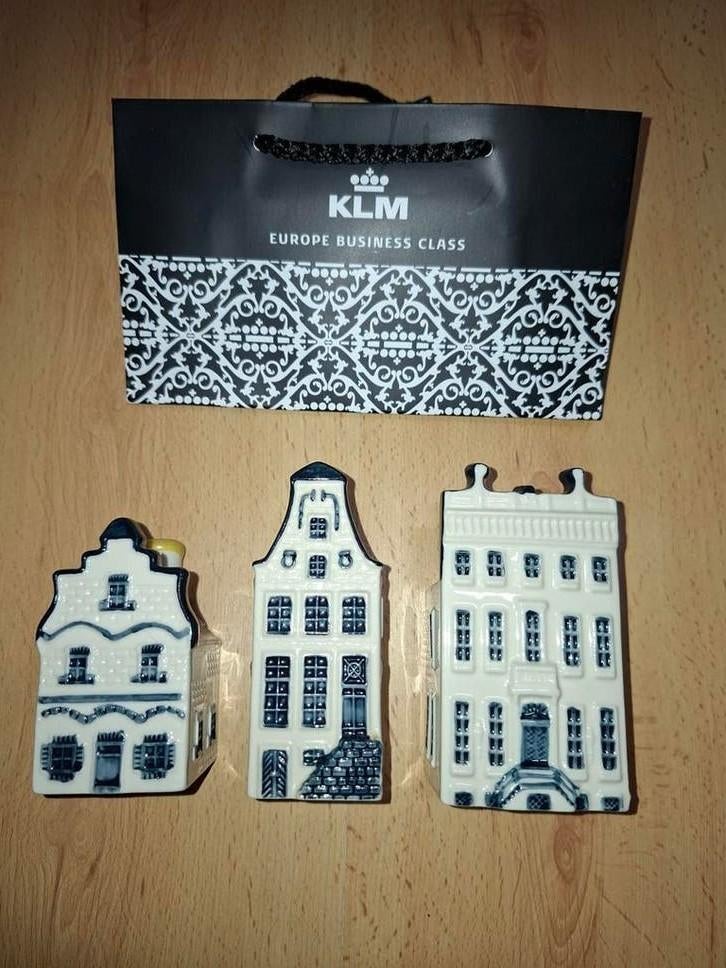 KLM huisjes.   1, 9, 83., Ophalen of Verzenden, Nieuw, 1 t/m 20, Gevuld