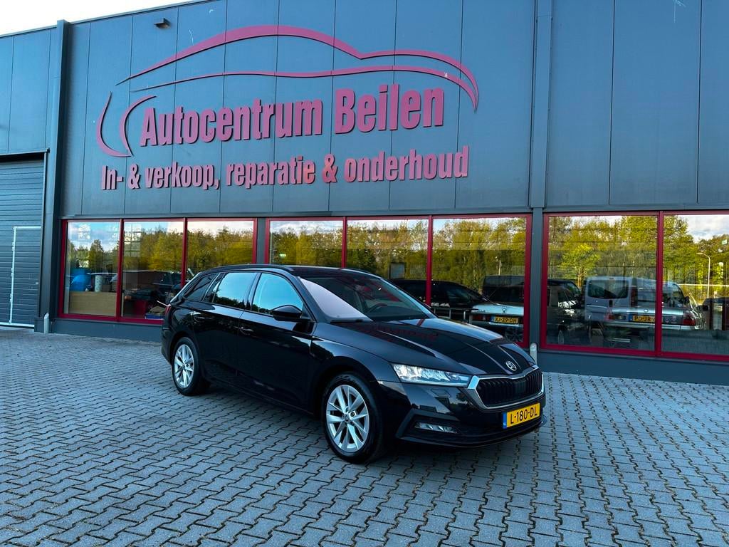 Skoda OCTAVIA / COMBI 2.0 TDI / KEYL / LED / TREKHAAK / DEAL, Auto's, Skoda, Gebruikt, Euro 6, 116 pk, Zwart