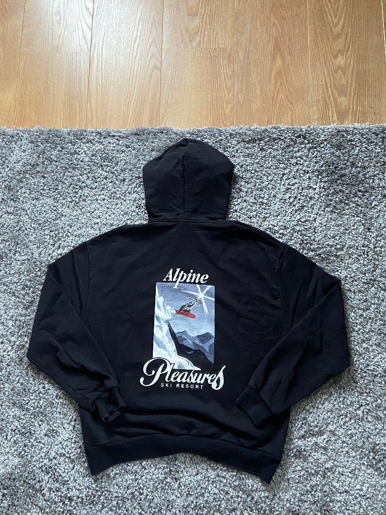 Four Hoodie Zwart met Rode/Witte Details in Maat L, Maat 52/54 (L), Zwart, Ophalen of Verzenden, Zo goed als nieuw