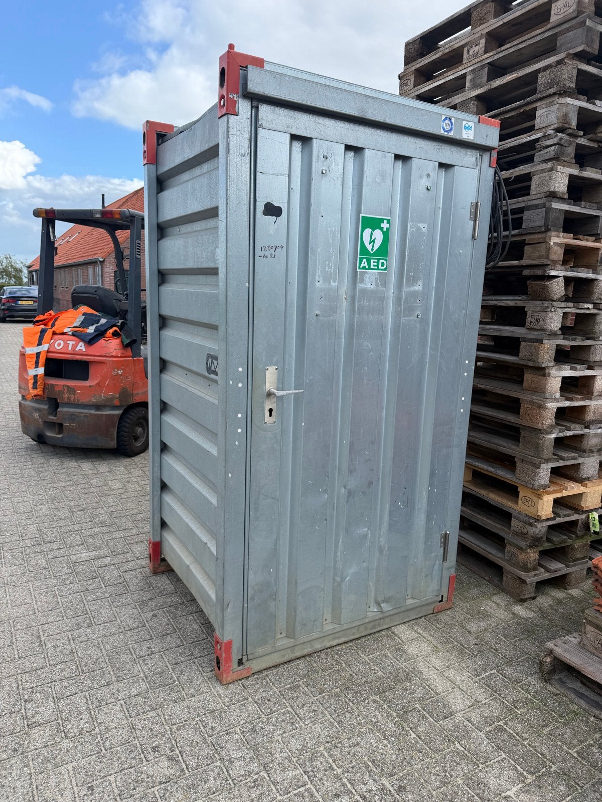 Opslagcontainer voor AED/verbanddoos met kachel en stroom, Ophalen of Verzenden