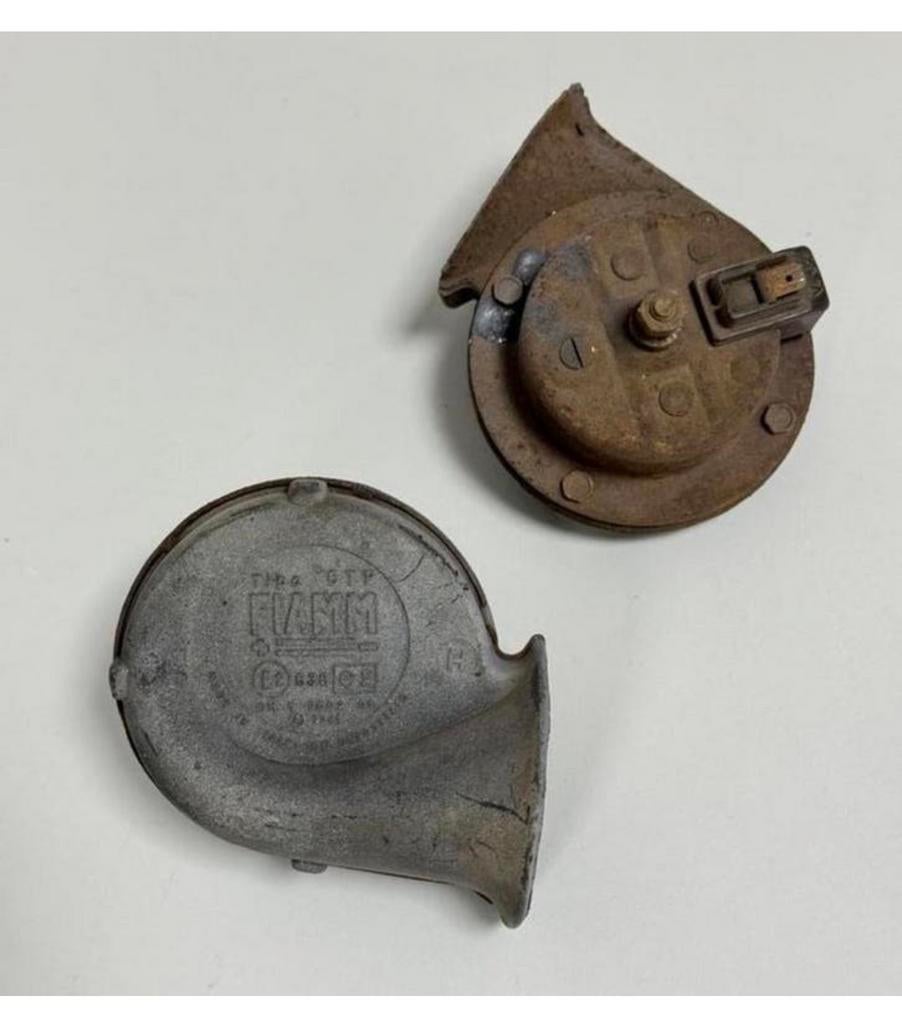 2X BMW Tipo claxon toeter FIAMM E2 838 e2 CH5 0602 01 A 7341, Motoren, Ophalen of Verzenden, H, H, H