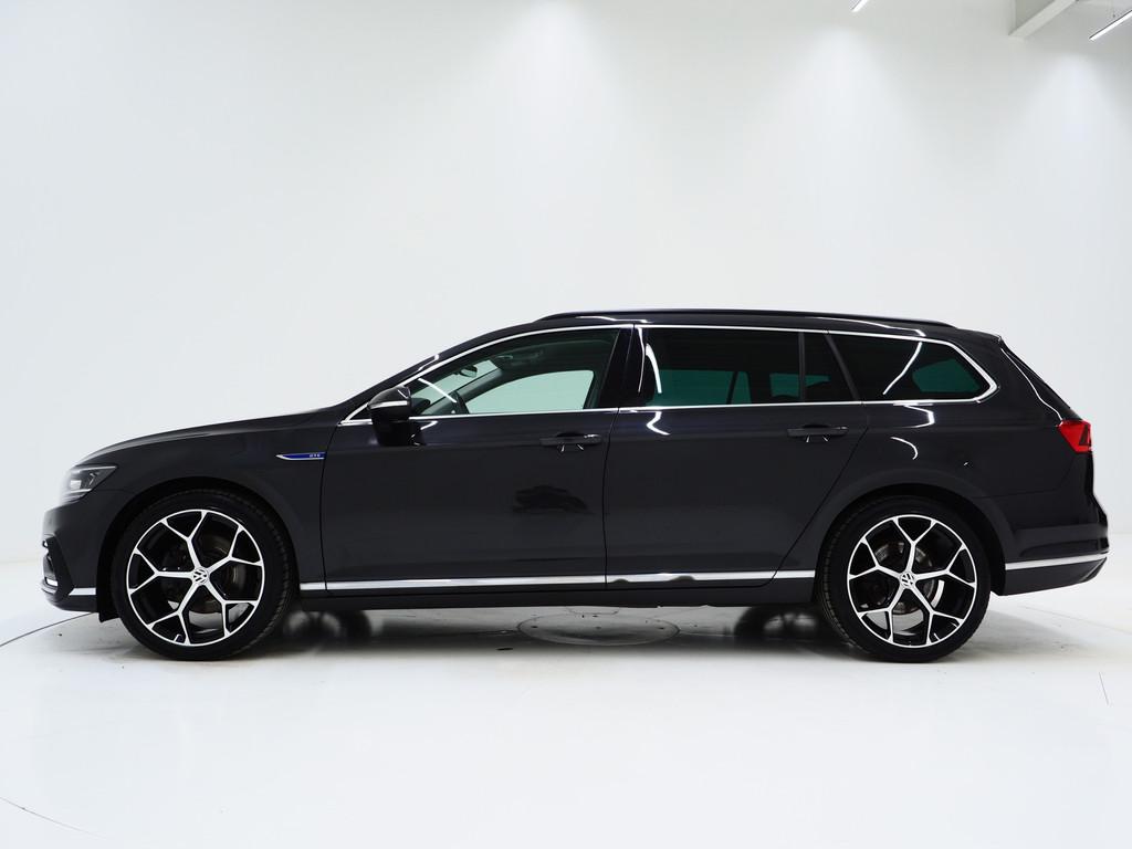 Volkswagen Passat Variant 1.4 TSI PHEV GTE | Massage | Adapt, Adaptive Cruise Control, Stof, Gebruikt, Zwart