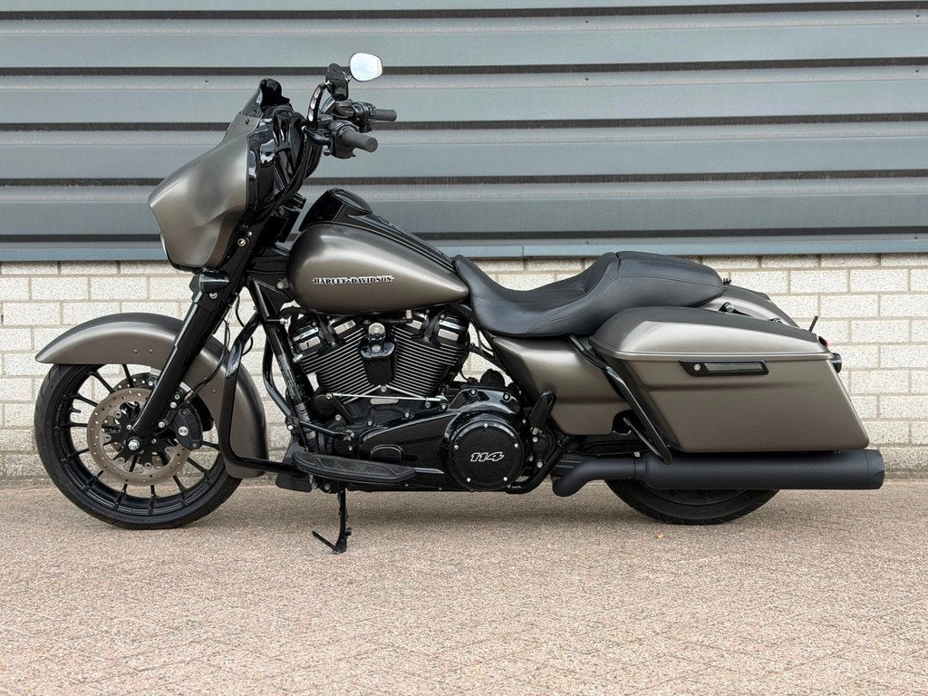 Harley Davidson FLHXS Street Glide Special 114 M8 Carplay, Bedrijf, Cruise Control, Meer dan 35 kW, Toermotor