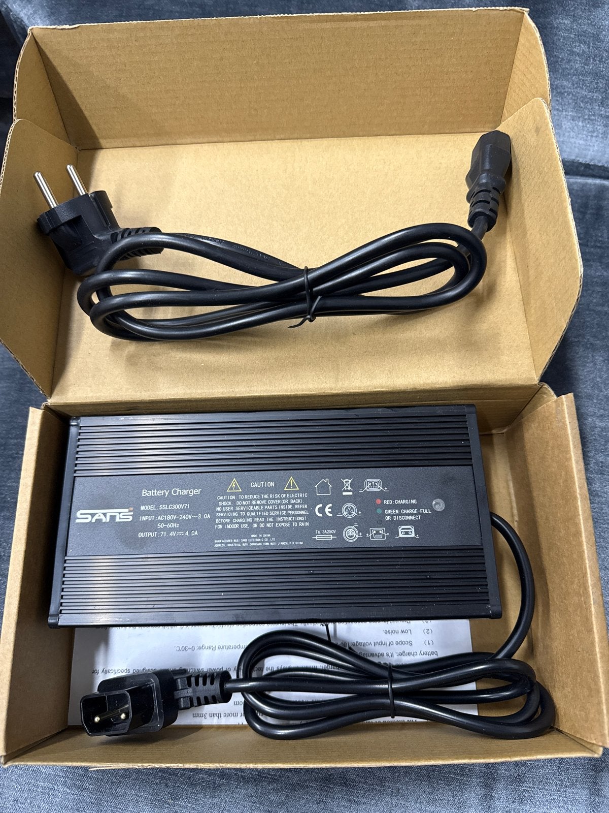 SANS Batterijlader 71.4V 4A voor E-bike/Scooter, Ophalen of Verzenden, Nieuw