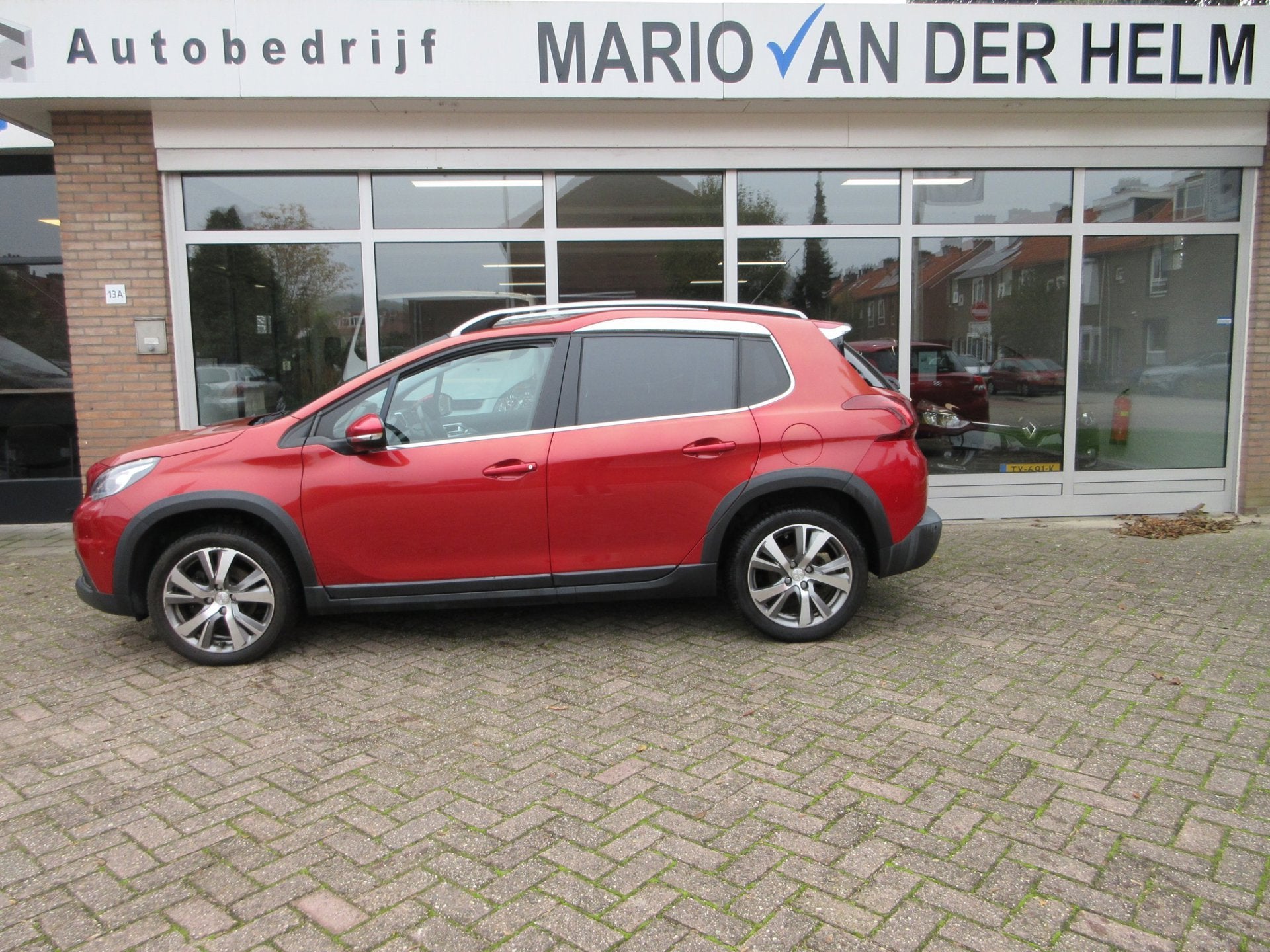 Peugeot 2008 1.2 PureTech Allure Airco / bluetooth, Auto's, Voorwielaandrijving, Stof, Origineel Nederlands, Bedrijf