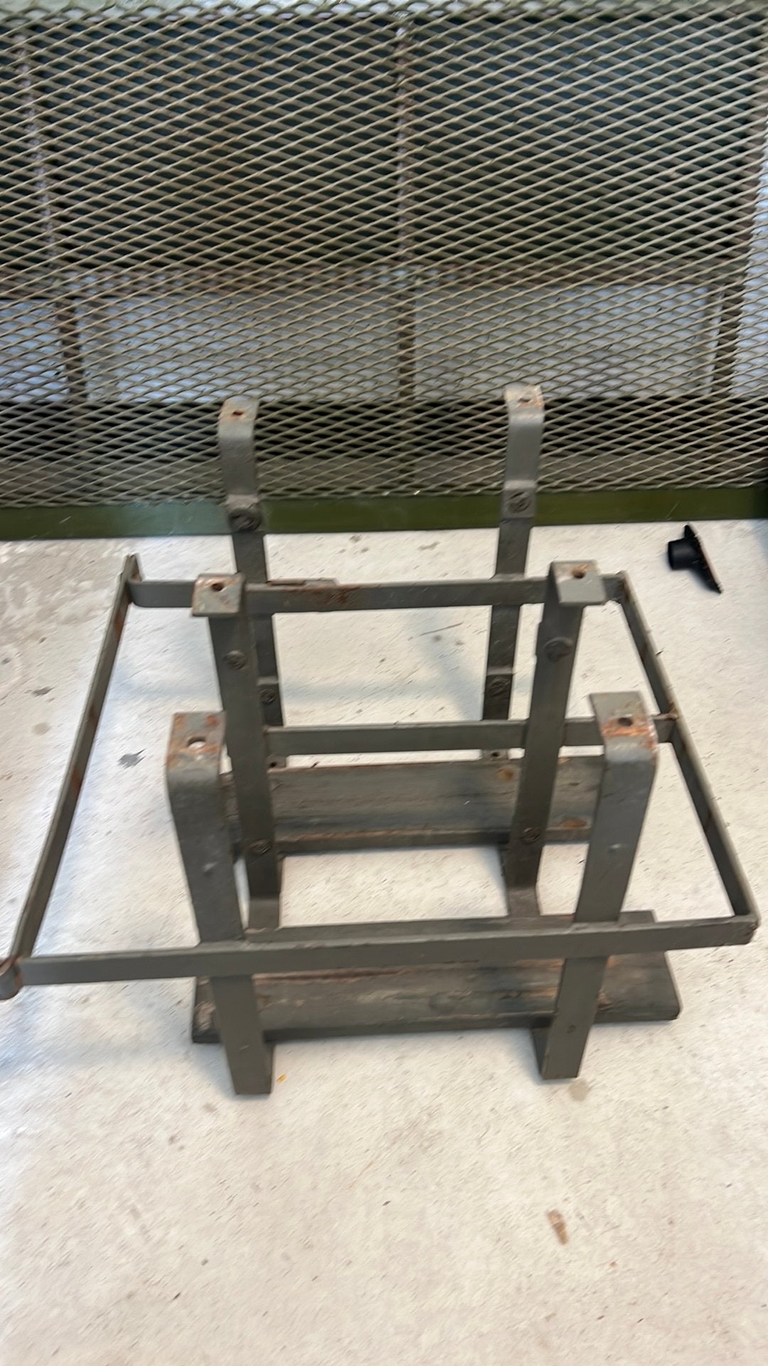 Leger jerrycan houder 2 stuks, Doe-het-zelf en Verbouw, Ophalen of Verzenden, Zo goed als nieuw, Transportkar